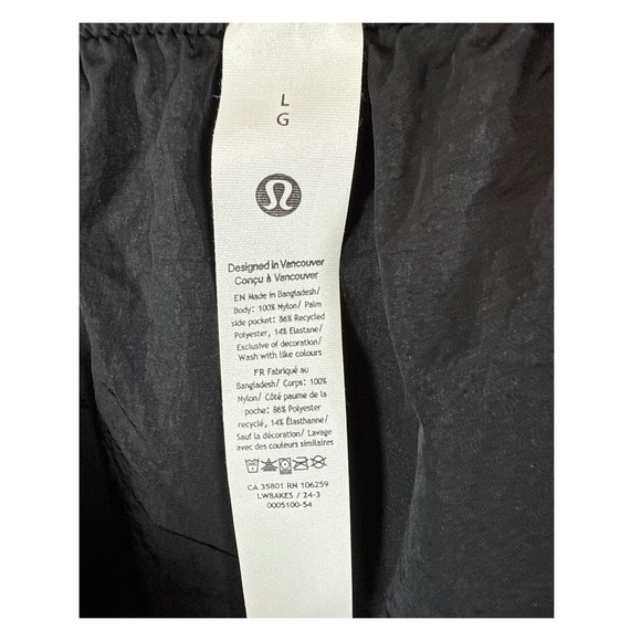NWT Lululemon Nylon Cargo Mini Skirt Black Lightweight Water‎ Repellent Size L - Picture 10 of 12